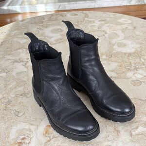 Bueno Leather Chelsea Boots Fleece Lined